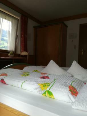 Gaestehaus Waldruh Майерхофен Екстериор снимка